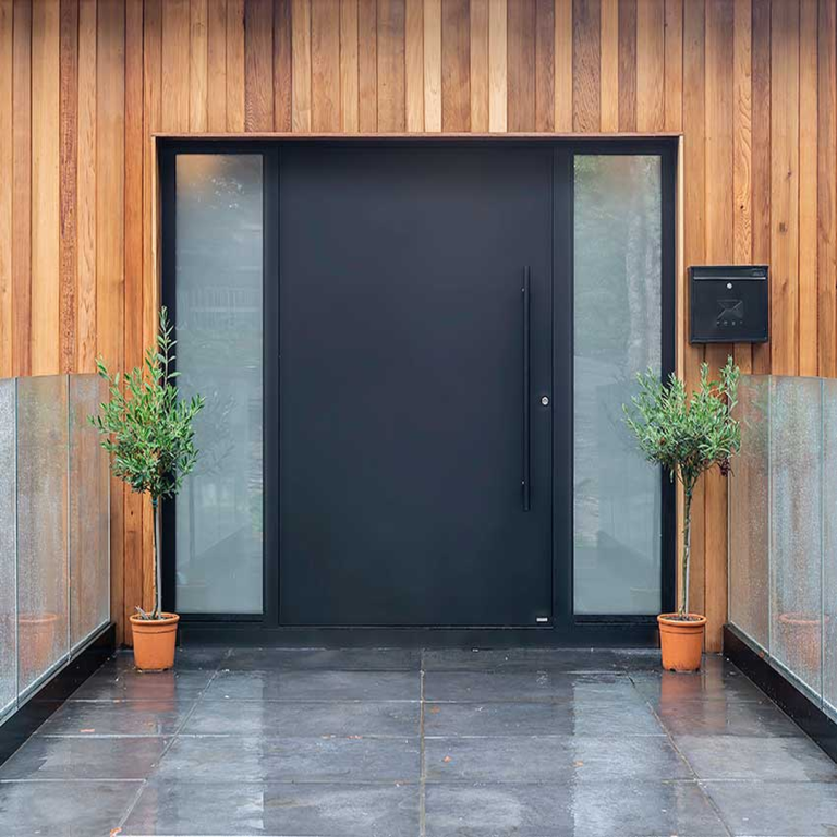 7_door_1080x1080