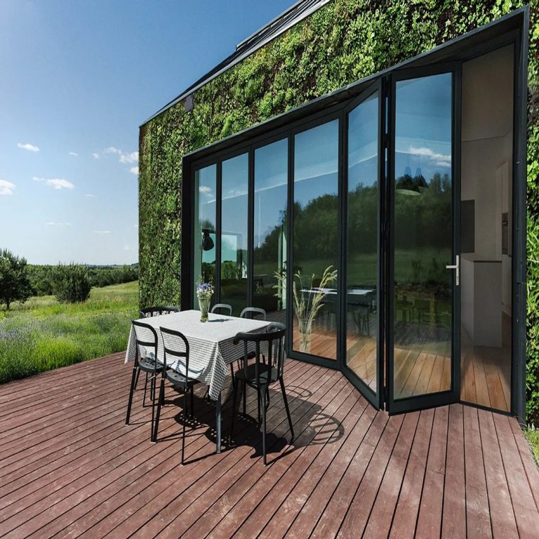 window13_glass_wall_fold_1080x1080